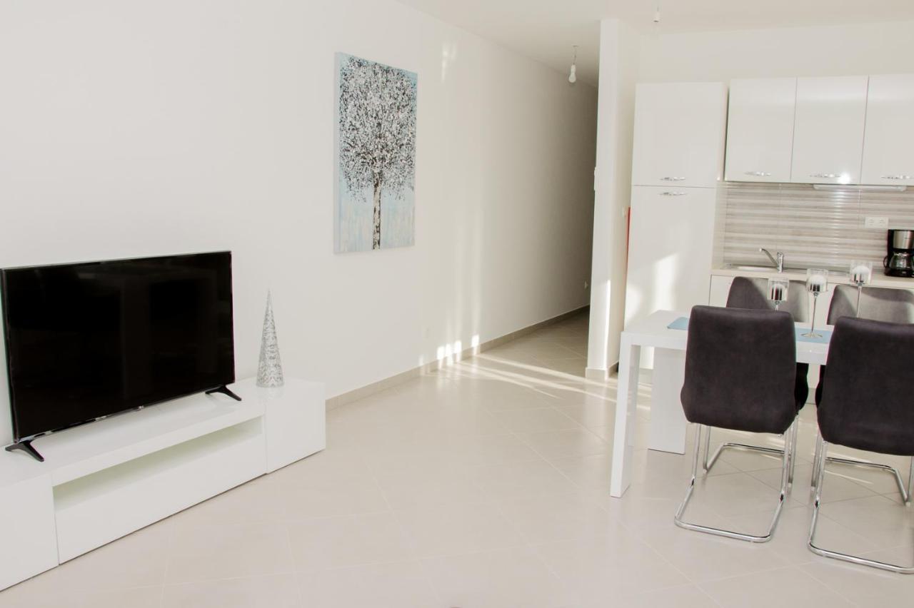 Apartman Leona Villa Nehaj セニ エクステリア 写真